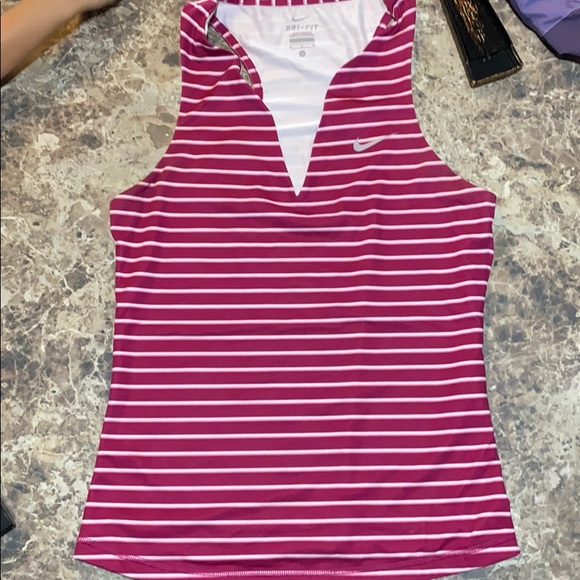 Medium Nike dri fit top. - Picture 2 of 3